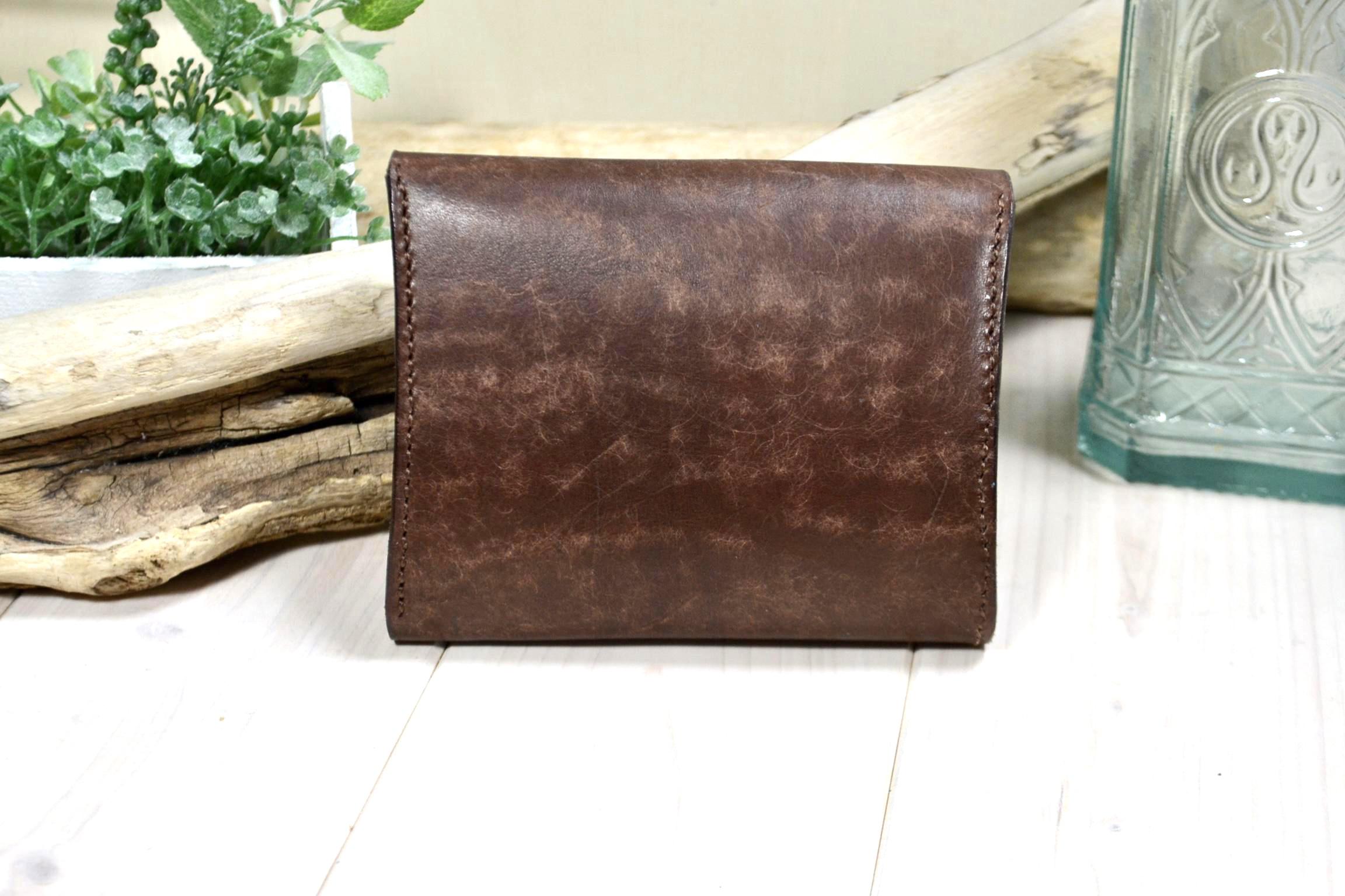 イタリアンレザー【マヤレザー】手に馴染む二つ折り財布　チョコカラー