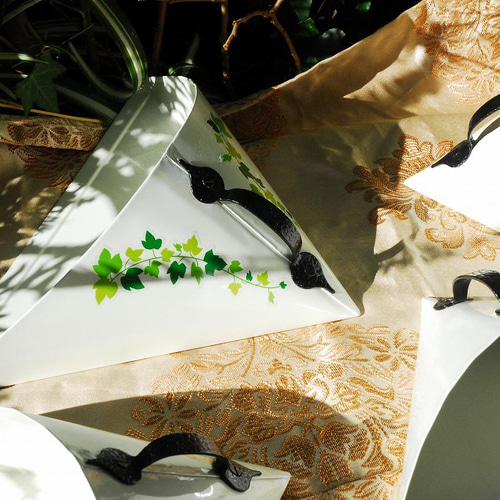 デコれる！？アンティーク風金属製トライアングル手造りちりとり