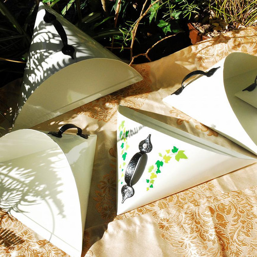 デコれる！？アンティーク風金属製トライアングル手造りちりとり