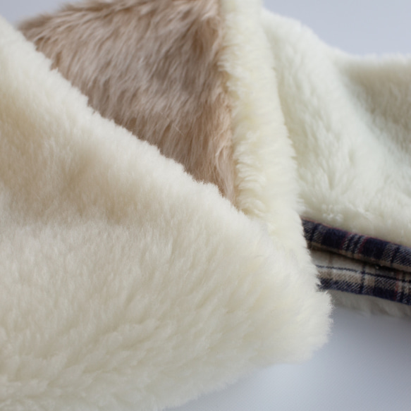 PSNY 白色生態毛皮和白色 Aran 圖案針織和格子圍巾人造毛皮成人協調 SD18 第12張的照片