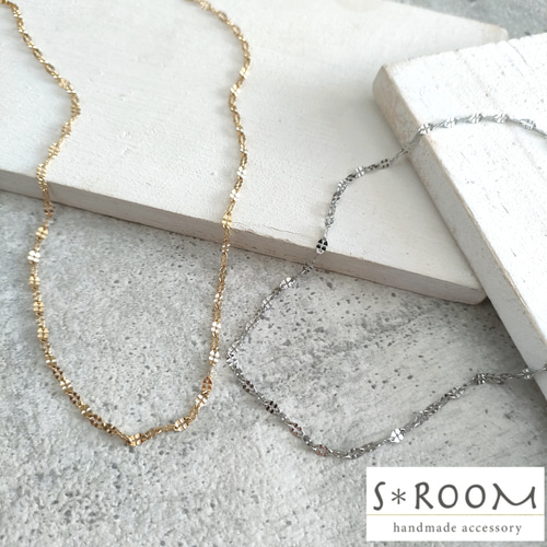 再再販☆チョーカー＆重ね付けにも◎高見えシンプルウェーブペタル