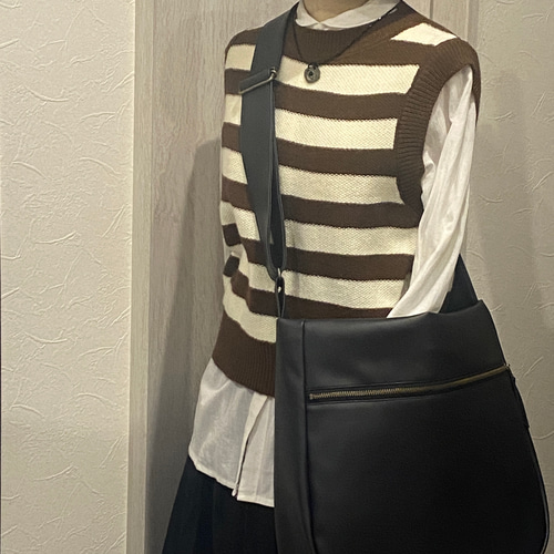 良品 ポーチ付き IBAZA オールレザー 2wayバッグ ブラックe551 良品 ポーチ付き IBAZA オールレザー 2wayバッグ ブラックe551