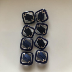 アンティーク ボタン 8個セット ビンテージ 昭和 レトロ 個性的 ハンドメイド素材 ネイビー　紺色　ポップ アクセ 1枚目の画像