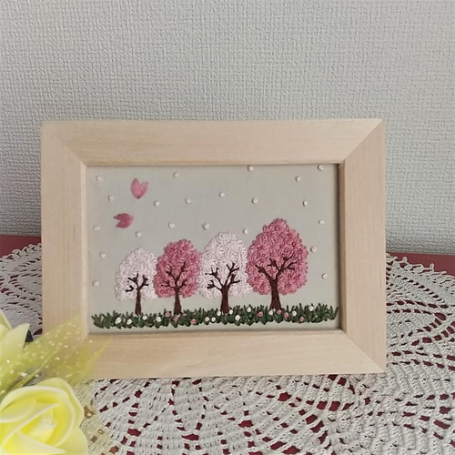ホビーラホビーレ 桜の並木道 刺繍作品 木製フレーム付き ホビーラ