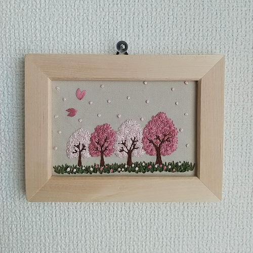 受注生産】☆フレームを選べる 刺繡フレーム 春の風景 桜並木 その他