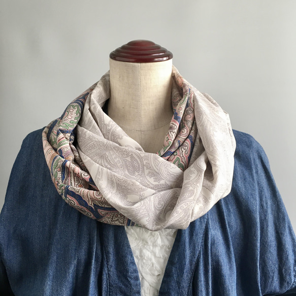 ピンク系と白系ペーズリー柄の大人可愛いスヌード スヌード MIYA 通販  