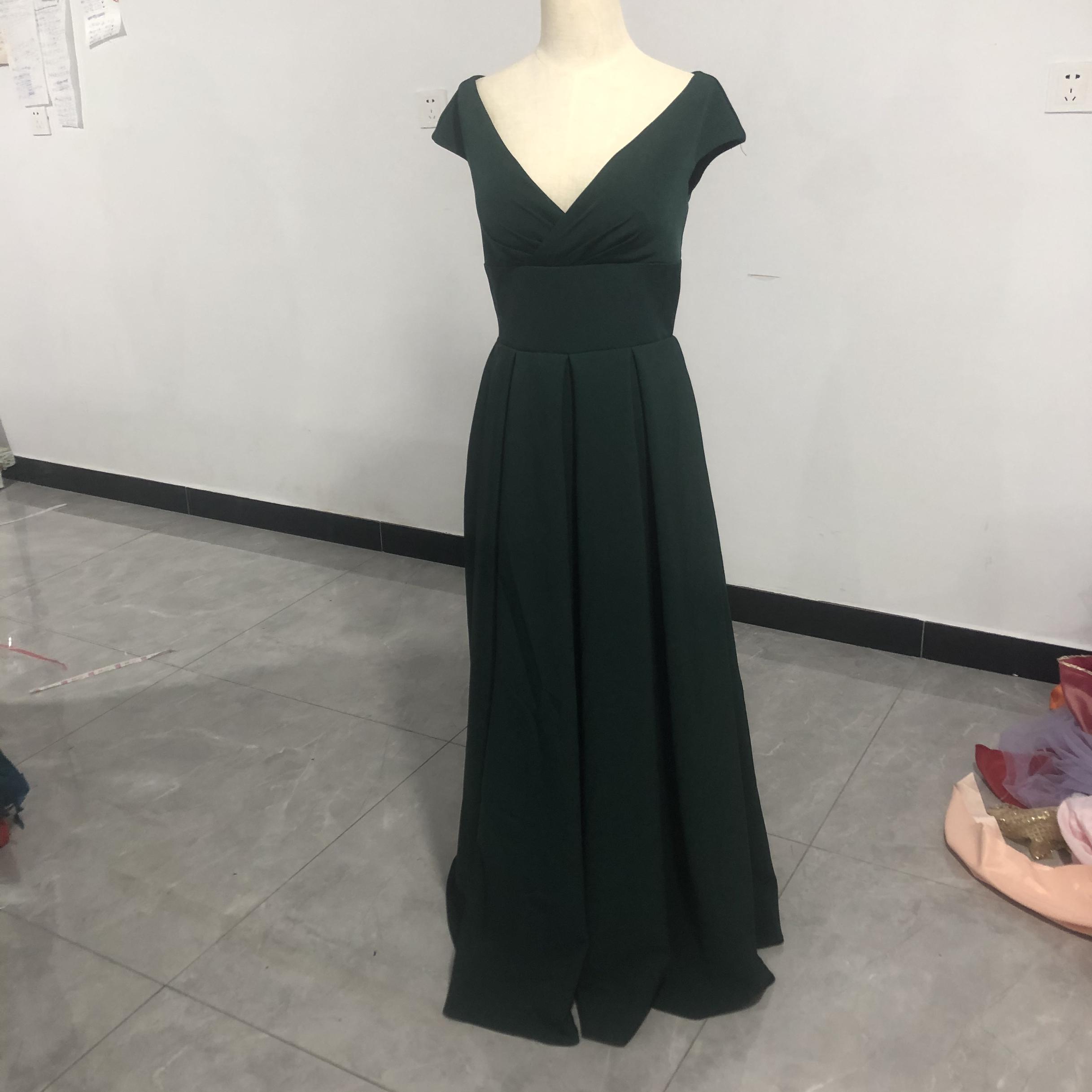美品！ パーティードレス 绿色  スリット トレーン セクシー 深Vネック 細見えシルエット