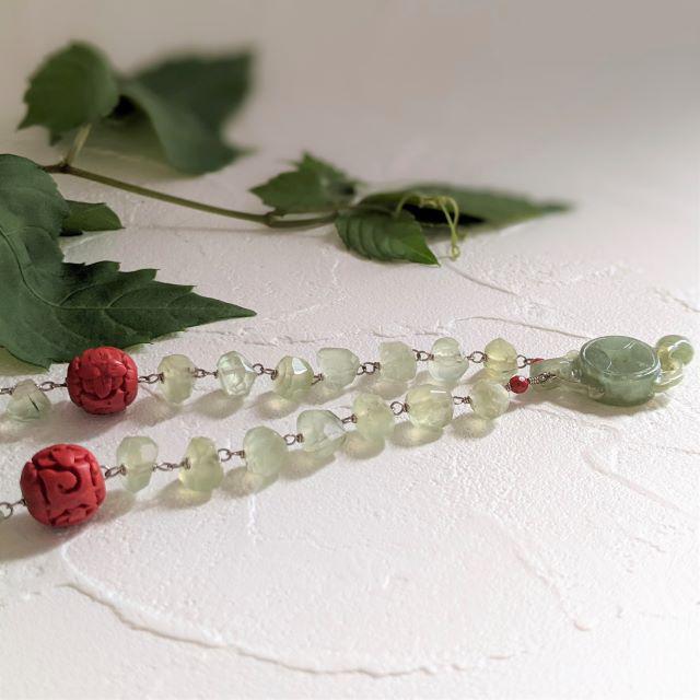ネフライト一石彫ネックレス / K14WG Nephrite Single-Stone Carving Necklace