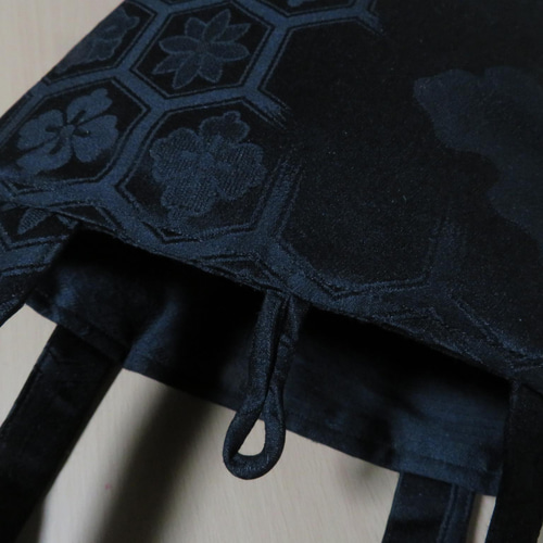 ★専用★2品おまとめ★帯リメイクリュック❤鷹&黒帯❤ 帯リメイク✿黒地に扇面文様がはいった名古屋帯からおつくりした