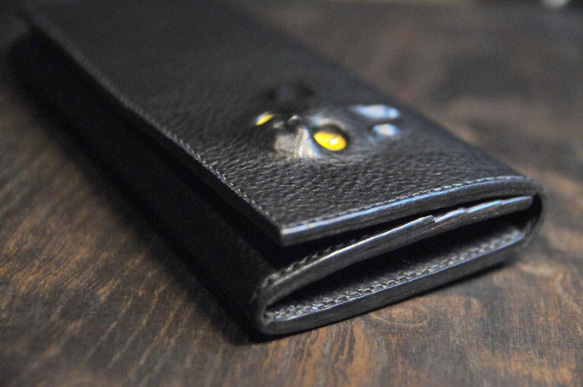 黒猫の長財布（表革：VACCHETTA800、仮セット猫目：イエローeyes）約253ｇ 猫目選べます♪ 6枚目の画像
