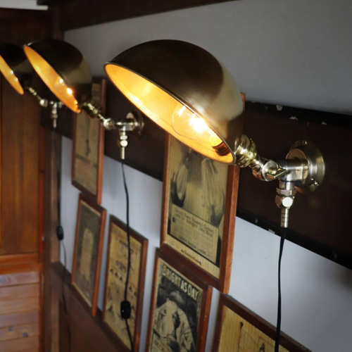 取付け工事不要】インダストリアルブラケットライト真鍮製ラウンド