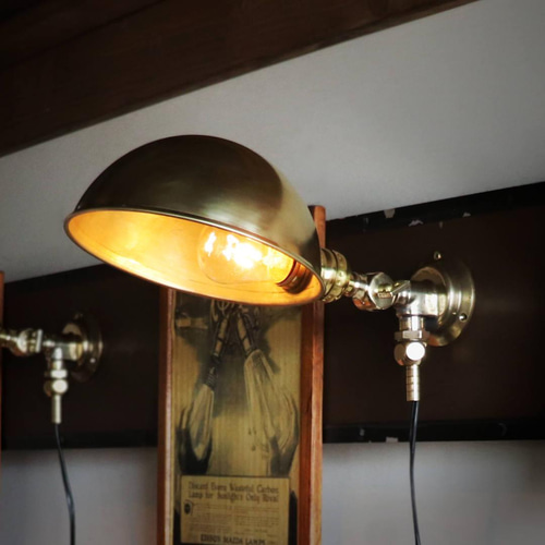 取付け工事不要】インダストリアルブラケットライト真鍮製ラウンド