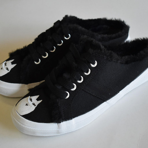 ネコ柄 レディースふわふわスニーカー【22.5～24.5cm】 スニーカー