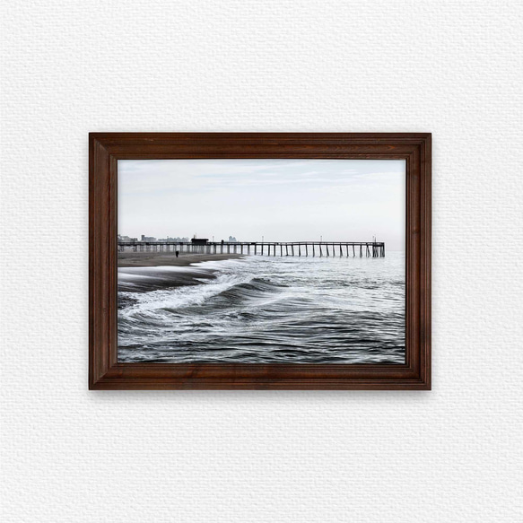 アメリカ、オーシャンシティの釣桟橋の波模様 2枚目の画像