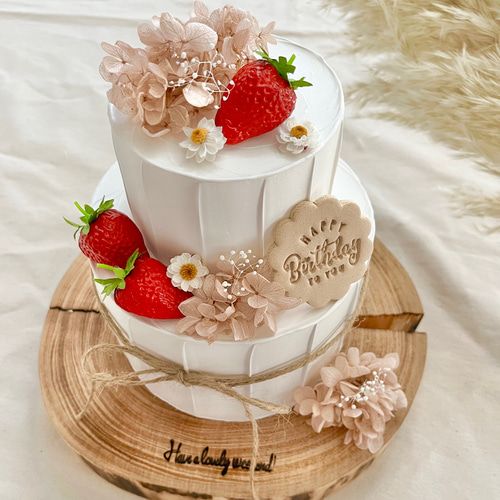 再販】苺とくすみピンク紫陽花のクレイケーキ♡ 雑貨・その他 poispois