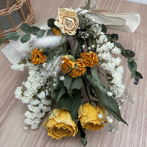 ♪送料込み♪ドライフラワー♪黄色薔薇のスワッグ♪花束♪ ドライ  