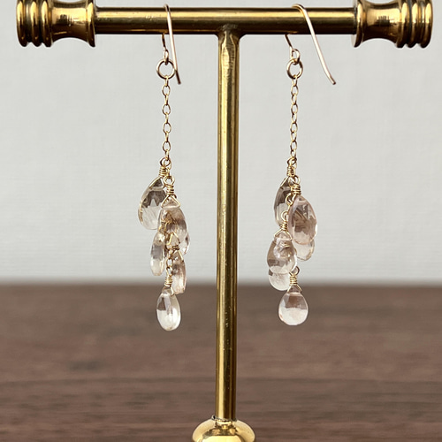 オレゴンサンストーンのピアス ピアス（フック・チェーン） chicolo