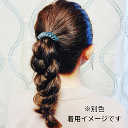 パラコード 美容師と作ったヘアゴム スネークノット レッド／トリコロールミックス　大人 3枚目の画像