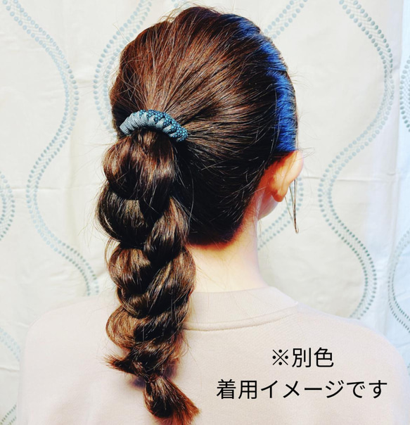 パラコード 美容師と作ったヘアゴム スネークノット レッド／トリコロールミックス　大人 3枚目の画像