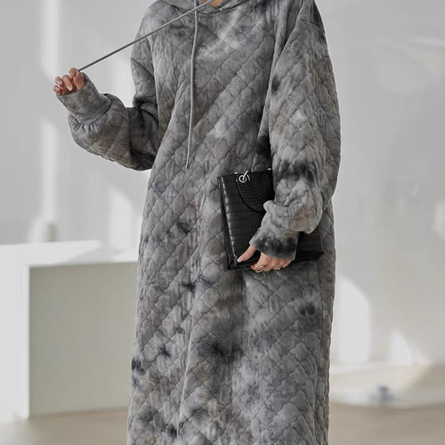 fur fur ラガーワンピ（ヴィオラ エ ヴィオラ Viola e Viola 【蓄熱  