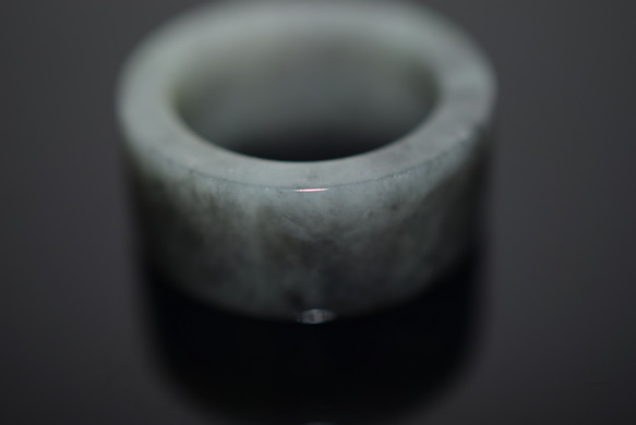 110-23 18.0号~18.5号 天然 A貨  翡翠 板指 広幅 リング 指輪 硬玉ジェダイト 5月誕生石 5枚目の画像