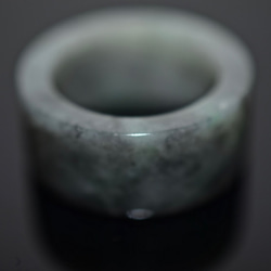 110-23 18.0号~18.5号 天然 A貨  翡翠 板指 広幅 リング 指輪 硬玉ジェダイト 5月誕生石 2枚目の画像