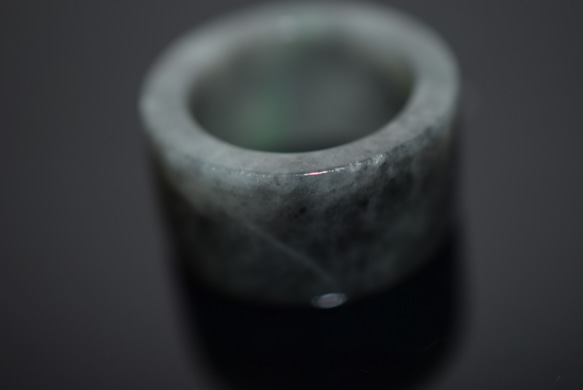 110-17 17.5号~18.0号 天然 A貨  翡翠 板指 広幅 リング 指輪 硬玉ジェダイト 5月誕生石 2枚目の画像