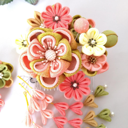 つまみ細工 守れれ 髪飾り #18-22 桃花（とうか） 