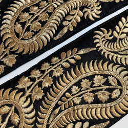 【50cm】インド刺繍リボン　ブラックxゴールド　ペイズリー　シルク　SS319 1枚目の画像
