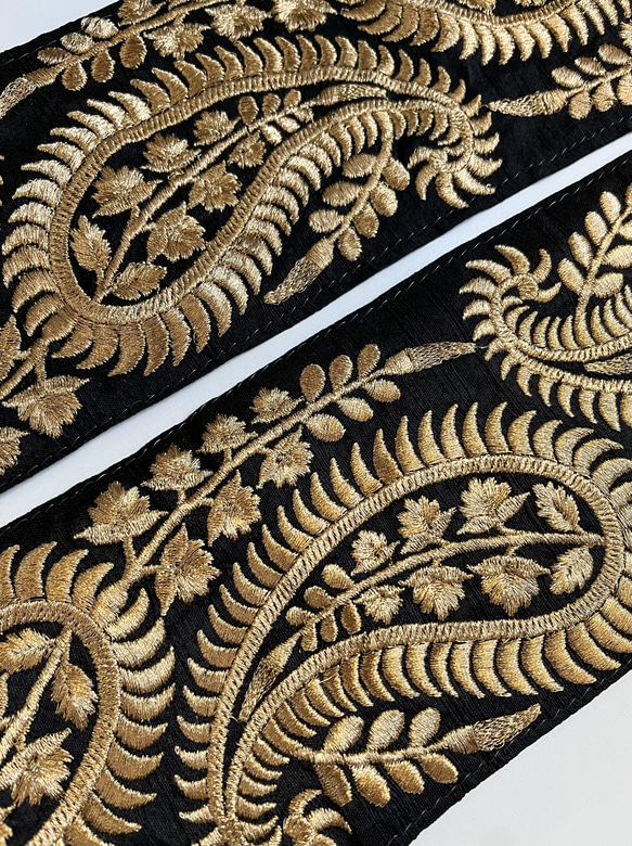 【50cm】インド刺繍リボン　ブラックxゴールド　ペイズリー　シルク　SS319 1枚目の画像