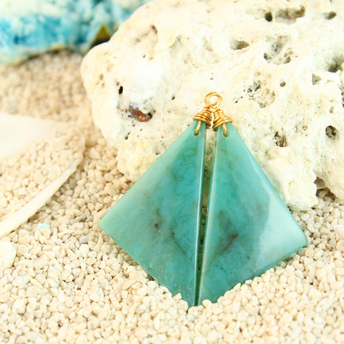 1個限定】ブルーオパライズド・ウッド ルース 耳飾り ピアス（フック