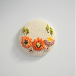 お花の刺繍ブローチ/ヘアゴム 5枚目の画像