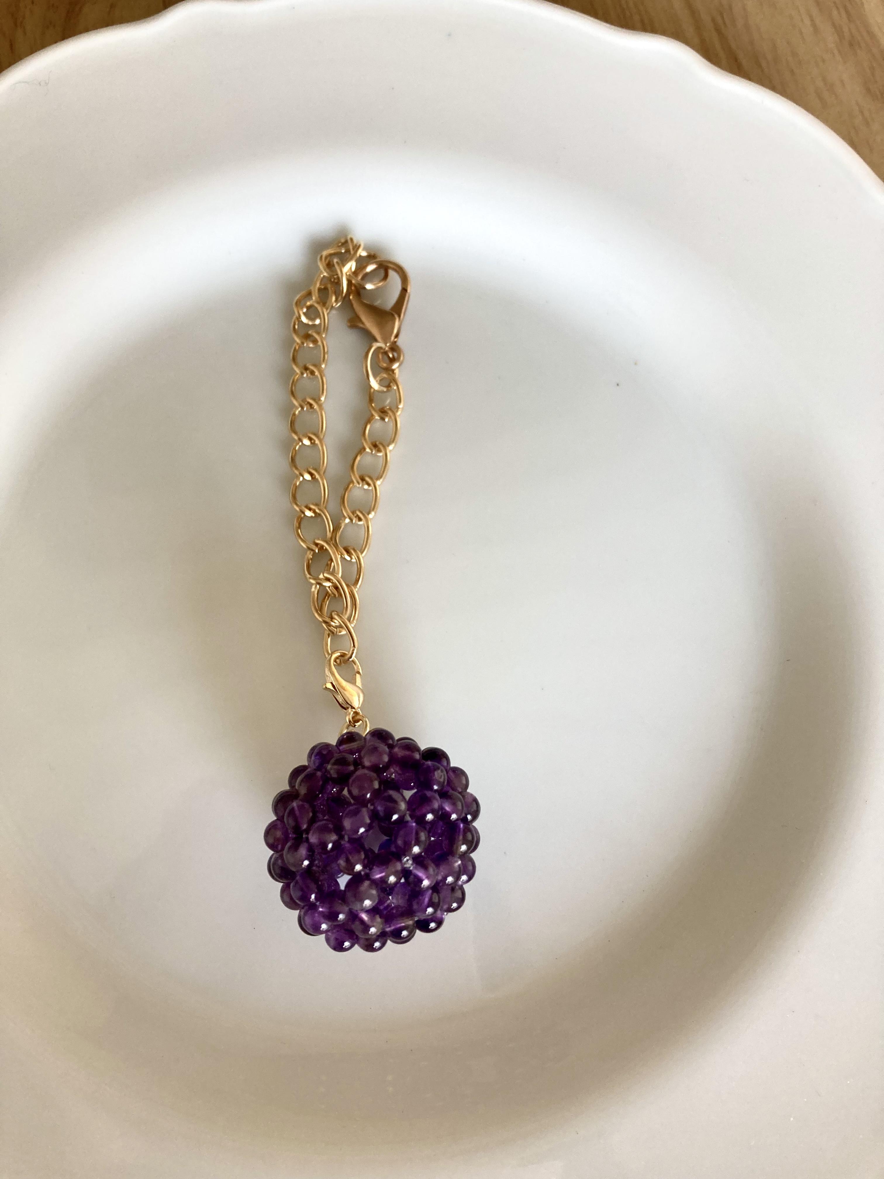 アメジストで作ったフラーレンチャーム！高波動のフラーレンをバッグに付けて持ち歩けます☆