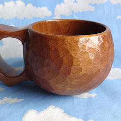 茶色い真桑の一木彫りコーヒーカップ　 6枚目の画像