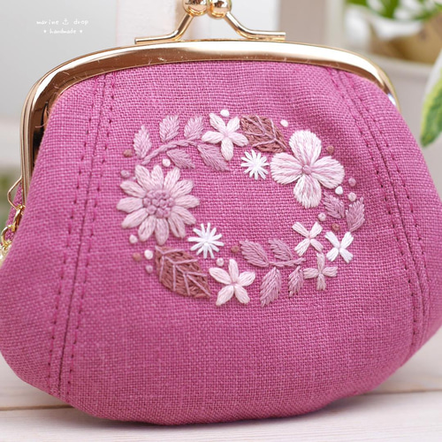 刺繍がま口ポーチ☆ピアニー 持ち歩きにピッタリサイズ♪ がま口