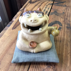 わっはっはお多福さん 座布団（中）付き O-252 陶製 /Otafuku/太福