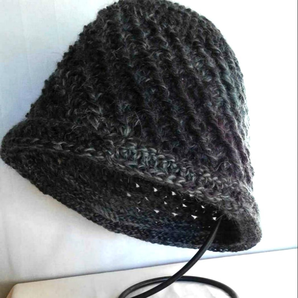 ゆったり温か手編み帽子（ウールとアルパカ） 1枚目の画像