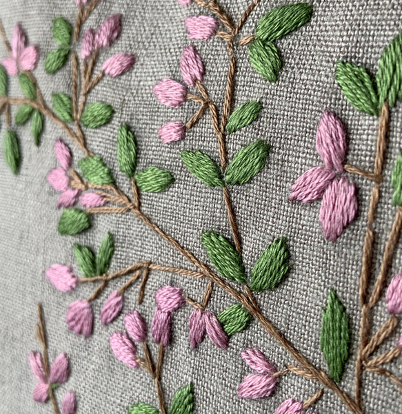 《手刺繍のポーチ》ピンクの萩の花 6枚目の画像