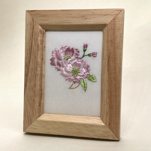 打掛　きものアート8 vintage fabric 高級刺繍　花　日本送料込み 楽天市場】【新品】 振袖 着物 正絹 袷 刺繍 金彩加工 赤 椿 桜