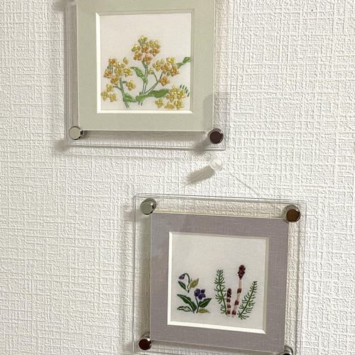 つくしとスミレ 刺繍フレーム 絹糸と金糸の日本刺繡 壁飾り インテリア