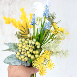 幾何学的ゴールドワイヤー花瓶setミモザブーケのナチュラルアレンジ 5枚目の画像