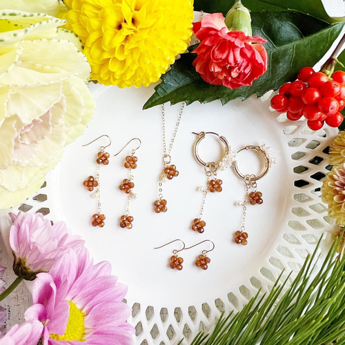 ピアス＊14kgf＊カラーチェンジ ライム グロッシュラー ガーネット（3mm） ピアス＊14kgf＊カラーチェンジ ライム グロッシュラー