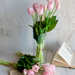 【リアルな触り心地】まるで生花のような瑞々しさ|春のチューリップ5本ブーケ|アーティフィシャルフラワー【ライトピンク】 6枚目の画像