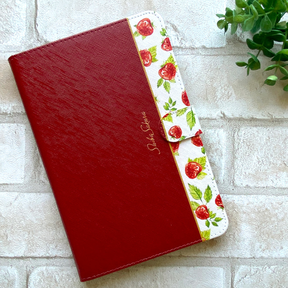 ワイルドストロベリーのiPadケース（赤） 苺 いちご ストロベリー ipadケース タブレットケース 5枚目の画像