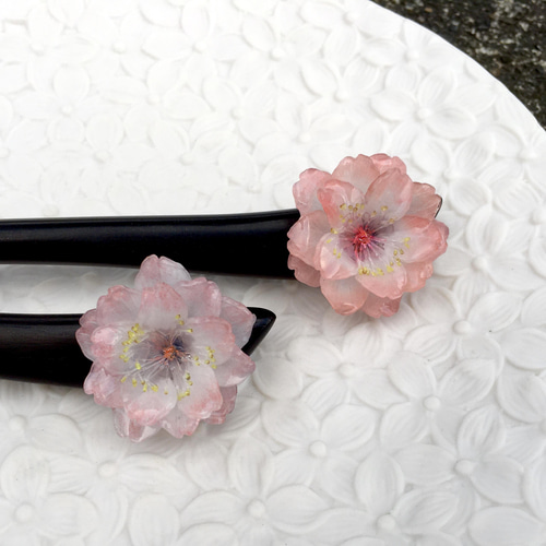 ヘアアクセサリー　ハンドメイド サクラレインヘアクリップ】サクラヘアクリップ ハンドメイド
