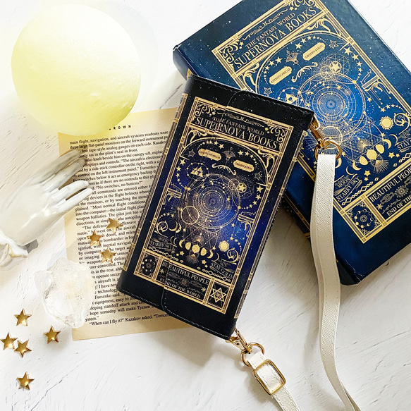 【オンライン限定商品】  空想天体古書Ⅰ・月の満ち欠け 三 ショルダーストラップ付き ストラップ