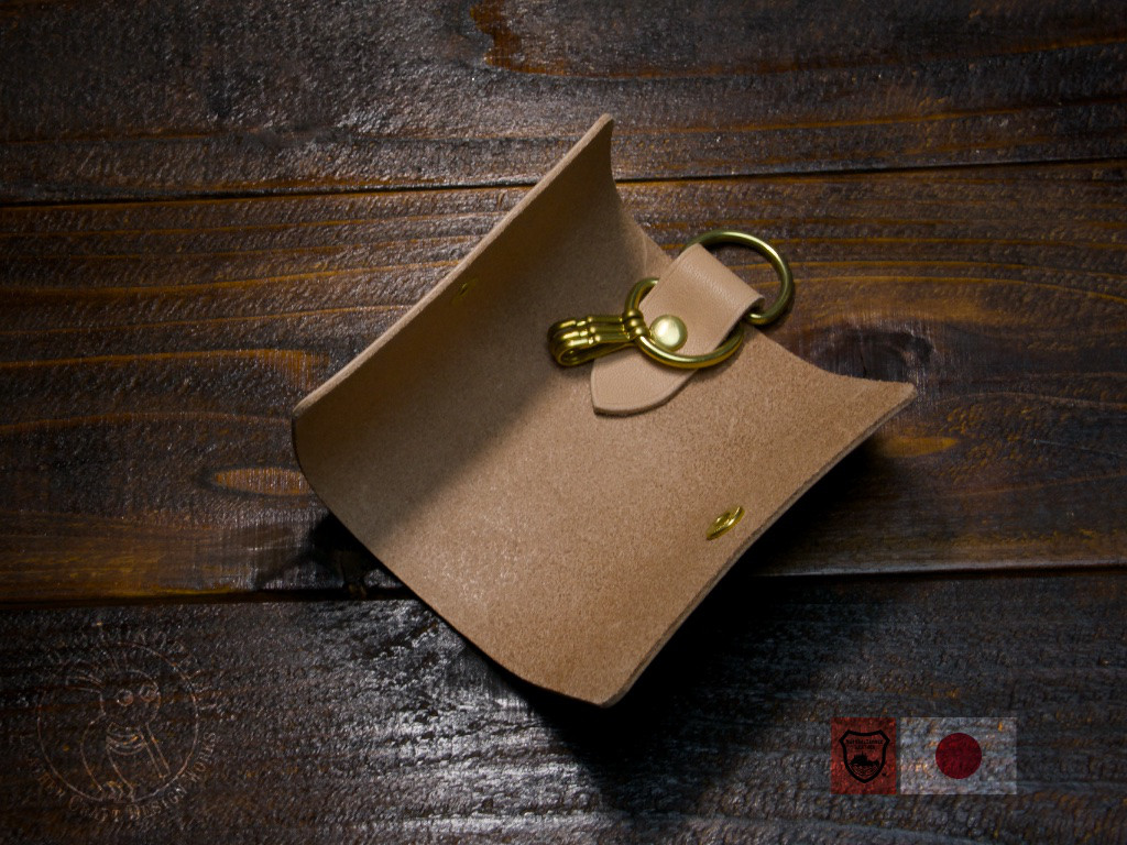 収納袋・箱付き MAISON TAKUYAレザー三つ折りキーケース