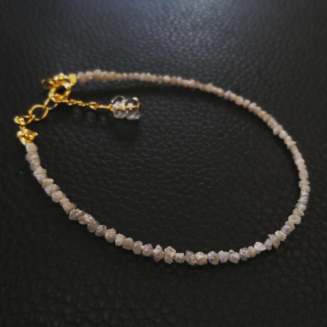 ホワイトグレーダイヤモンドのブレスレット