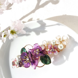 barrette　紫のお花ブーケ 和モダン くすみカラー 【受注制作】 山茶花 桜 葉 アネモネ 紫陽花 1枚目の画像