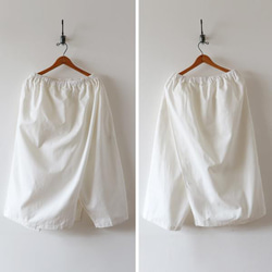 ラスト１●最終ＳＡＬＥ。８３cm『フラップ エプロン巻きスカート＆パンツ』コットン１００％軽やかチノ冬の白G38 9枚目の画像
